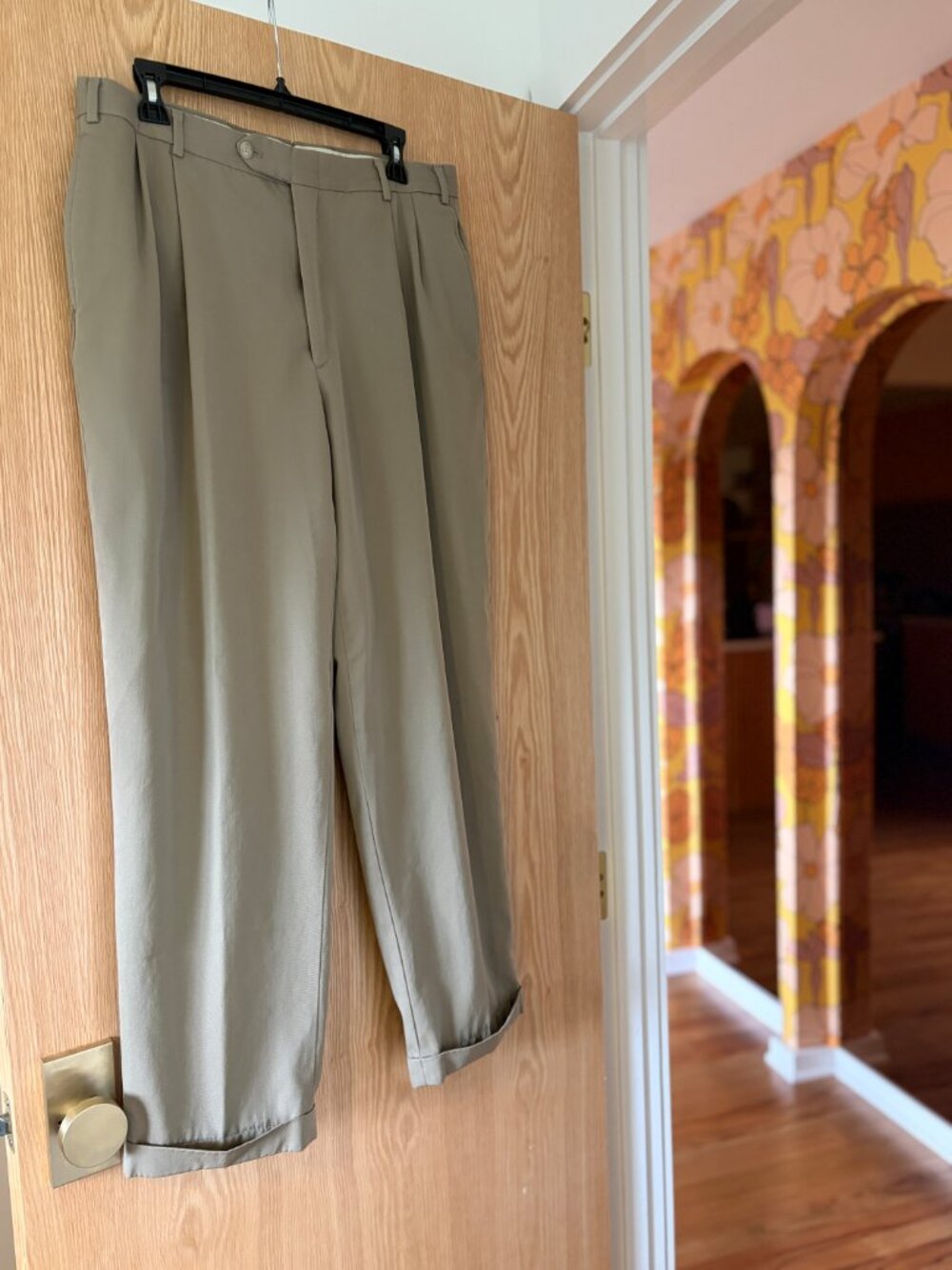 Vintage Wool Grandpa Trousers 35xR Beige Tan Pleated Dress Pants Made in USA - Picture 6 of 7